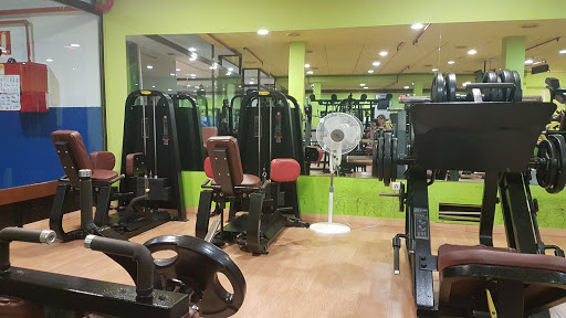 Gimnasio cerca de mi - Team Equilibra-T - Villaverde Madrid en Ciudad de los Angeles, Madrid