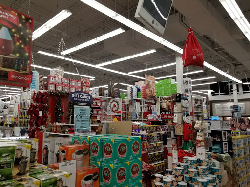 Shopping Mall «Decatur Mall», reviews and photos, 1801 Beltline Rd SW, Decatur, AL 35601, USA