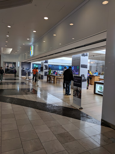 Computer Store «Microsoft Store - Westfield San Francisco Centre», reviews and photos, 845 Market St #257, San Francisco, CA 94103, USA