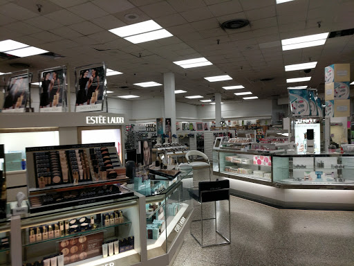 Department Store «Bon-Ton», reviews and photos, 1090 Union Rd, West Seneca, NY 14224, USA