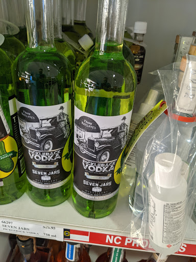 Liquor Store «Mecklenburg County ABC Store #25», reviews and photos, 4450 Randolph Rd #25, Charlotte, NC 28211, USA
