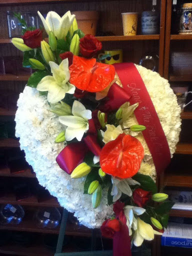 Florist «Showers of Flowers», reviews and photos, 3850 San Pablo Ave # 100, Emeryville, CA 94608, USA