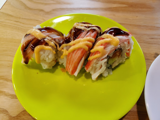 Mikami Bar & Revolving Sushi