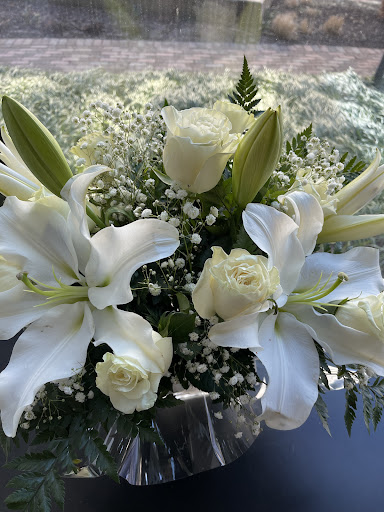 Florist «Flowers in Bloom», reviews and photos, 400 Harrison Ave, Harrison, NJ 07029, USA