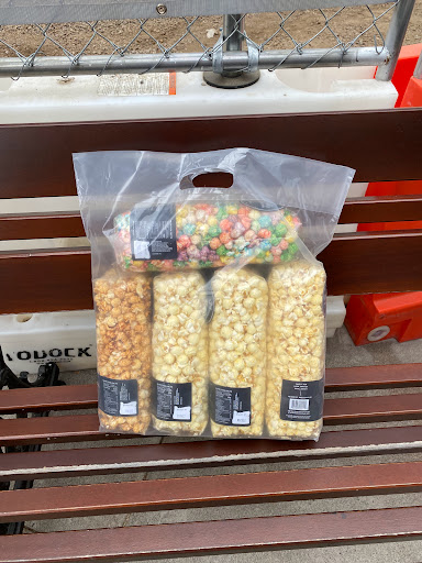 Shopping Mall «Bridgeport Village», reviews and photos, 7455 SW Bridgeport Rd, Tigard, OR 97224, USA