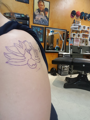 Tattoo Shop «Peacocks Tattoo», reviews and photos, 11233 Beach Blvd, Jacksonville, FL 32246, USA