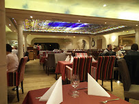 Atmosphère du Restaurant français Le Grand Café de l'Univers à Saint-Quentin - n°11