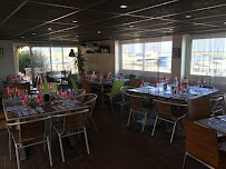 Atmosphère du Restaurant La Paillote à Châteauneuf-les-Martigues - n°4