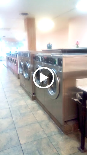 Laundromat «Wonder Wash Coin Laundry», reviews and photos, 1742 N Texas St, Fairfield, CA 94533, USA