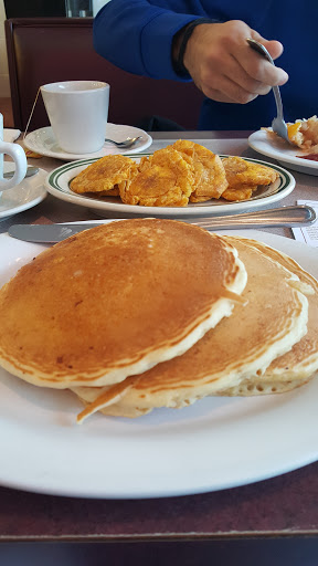 Cafe «Marys Coffee Shop», reviews and photos, 907 Dekalb Ave, Brooklyn, NY 11221, USA