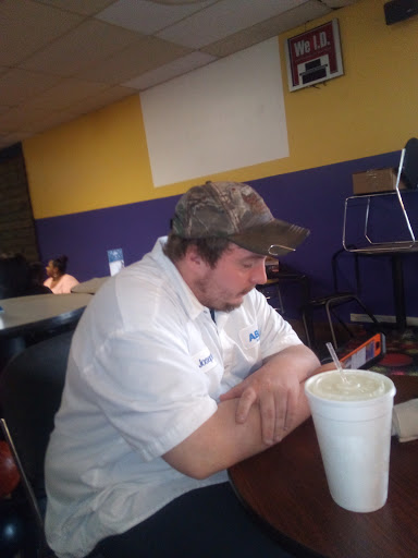 Bowling Alley «Bardstown Bowling Center», reviews and photos, 1012 Commerce Blvd, Bardstown, KY 40004, USA