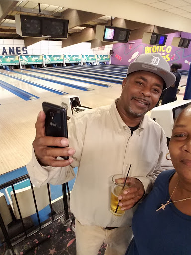 Bowling Alley «Bronco Lanes», reviews and photos, 22323 Ryan Rd, Warren, MI 48091, USA
