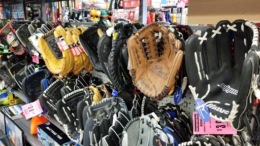 Sporting Goods Store «Big 5 Sporting Goods - El Toro», reviews and photos, 24314 Swartz Dr, Lake Forest, CA 92630, USA