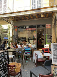 Atmosphère du Restaurant Café Factory République à Arles - n°19