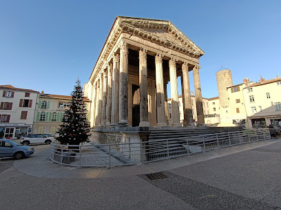 Temple romain d'Auguste et de Livie