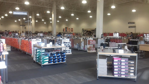 Shoe Store «DSW Designer Shoe Warehouse», reviews and photos, 10515 N Mopac Expy, Austin, TX 78759, USA