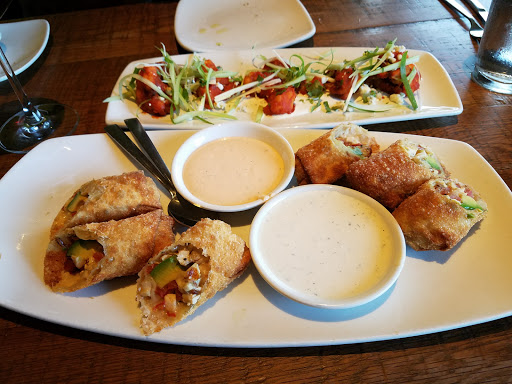 Shopping Mall «Beach Walk Shopping Center», reviews and photos, 437 Hwy 101, Solana Beach, CA 92075, USA