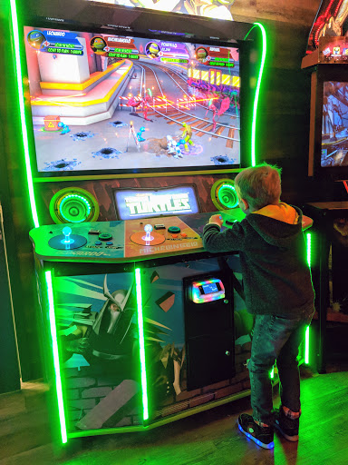 Bowling Alley «Bowlmor Bethesda», reviews and photos, 5353 Westbard Ave, Bethesda, MD 20816, USA