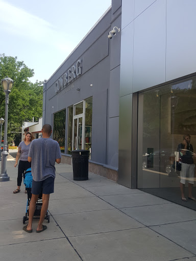 Computer Store «Apple Suburban Square», reviews and photos, 61 Saint James Pl, Ardmore, PA 19003, USA