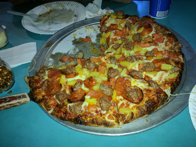 #7 best pizza place in Ontario - Michael Angelo's Pizza