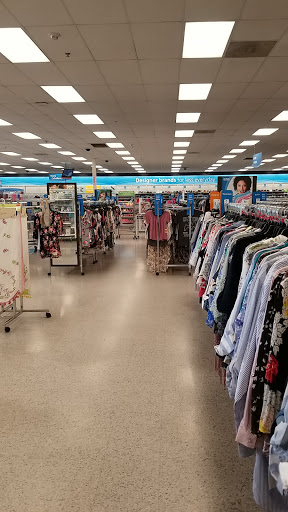 Clothing Store «Ross Dress for Less», reviews and photos, 212 Towne Center Dr, Compton, CA 90220, USA
