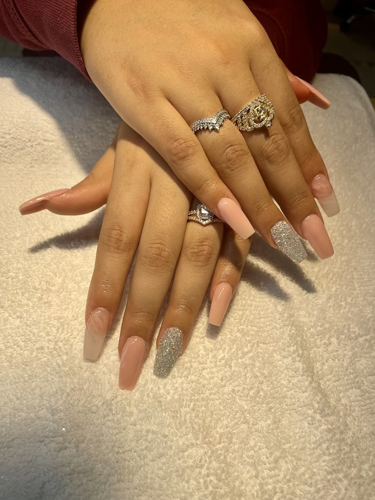 MK nails St. Charles, IL 60174 Services and Reviews