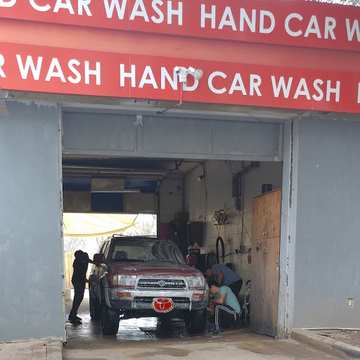 Suds Carwashes en Austin