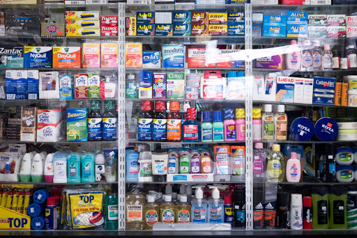 Liquor Store «Division Street Liquors», reviews and photos, 1759 W Division St, Chicago, IL 60622, USA