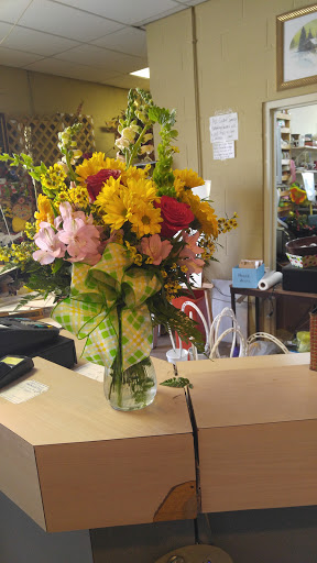 Florist «Blossom Shoppe», reviews and photos, 102 E Washington St, Princeton, KY 42445, USA
