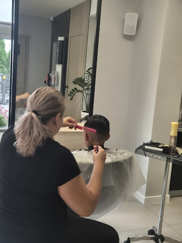 Salon fryzjerski "Look"