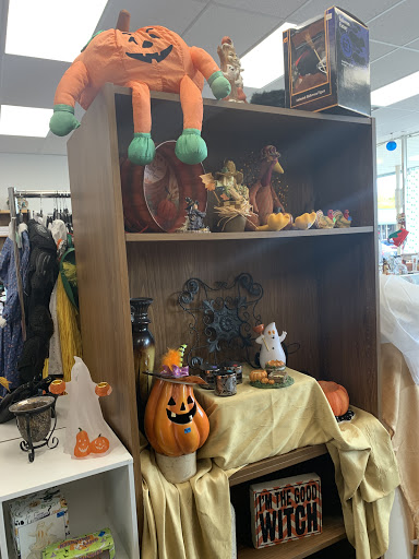 Thrift Store «Grace Centers of Hope», reviews and photos, 43584 Van Dyke, Sterling Heights, MI 48314, USA
