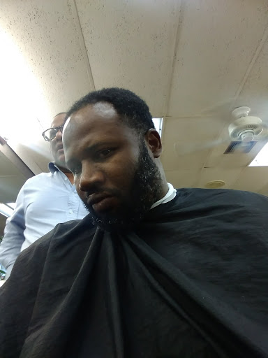 Barber Shop «Big Apple Style Barbershop», reviews and photos, 105 S Federal Hwy, Dania Beach, FL 33004, USA