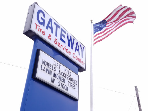 Auto Repair Shop «Gateway Tire & Service Center», reviews and photos, 101 Hornberger Ln, Clarksville, TN 37040, USA