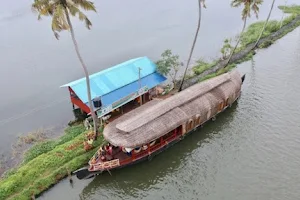 Aqua Jumbo Houseboat- Alleppey & Kumarakom image