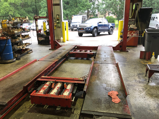 Auto Repair Shop «Grassland Car Care Center», reviews and photos, 1105 Battlewood St, Franklin, TN 37069, USA