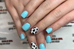 Deluxe NAILS SPA image