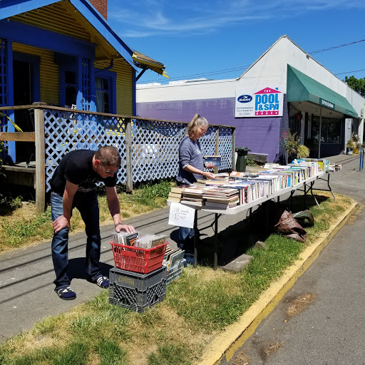 Book Store «Wallace Books», reviews and photos, 7241 SE Milwaukie Ave, Portland, OR 97202, USA