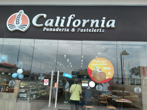 California Panadería y Pastelería