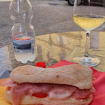 Photo n°1 de l'avis de Fernanda.u fait le 19/05/2022 à 13:42 sur le  Al Barilott à Varenna