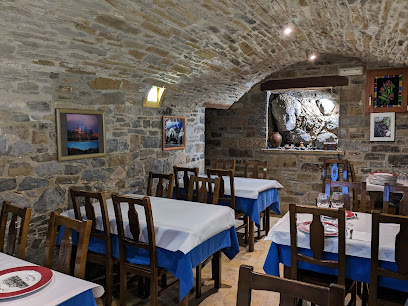 Restaurante las Bodegas de Casa Ambrosio - Calle Magdalena, 2, Bajo, 22338 Oncins, Huesca, Spain