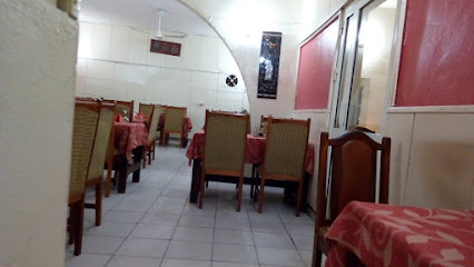Restaurant BOL DE JADE - J2Q2+9GP, Ave De L,yser, Bamako, Mali
