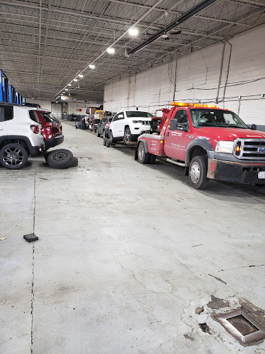 Car Dealer «South Chicago Dodge Chrysler Jeep», reviews and photos, 7340 S Western Ave, Chicago, IL 60636, USA