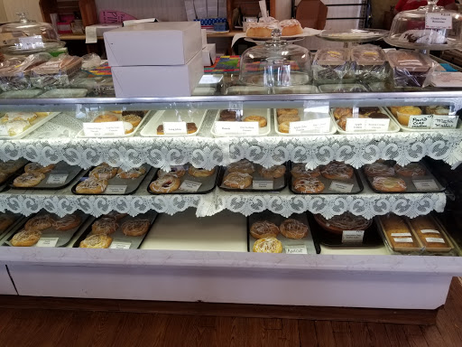 Bakery «Piece-A-Cake Bakery», reviews and photos, 304 N River St, East Dundee, IL 60118, USA
