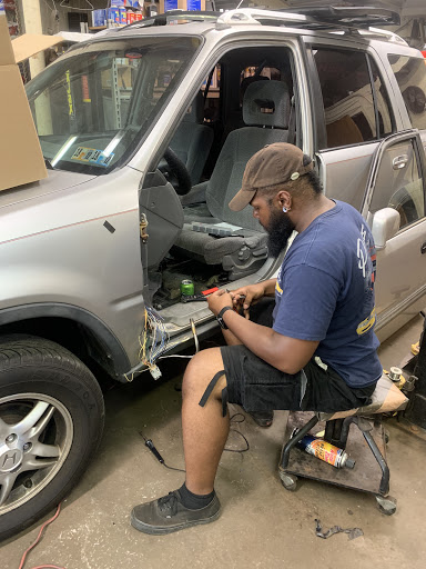 Auto Body Shop «Pons Auto Service», reviews and photos, 155 Greenfield Ave, Pittsburgh, PA 15207, USA