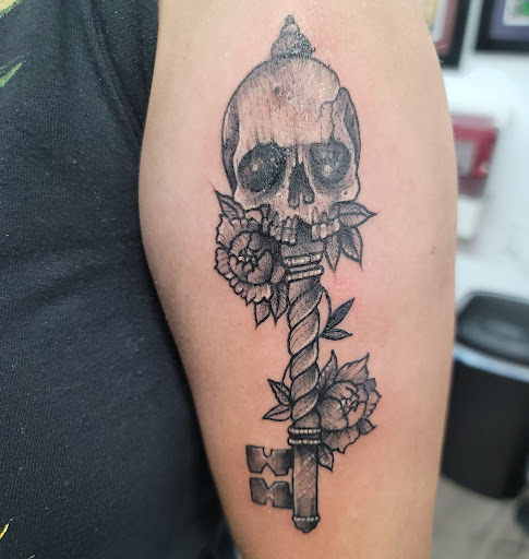 Explore bear tattoo ideas for men, creative tattoo ideas in Ocala, available at SKIN STICKERS