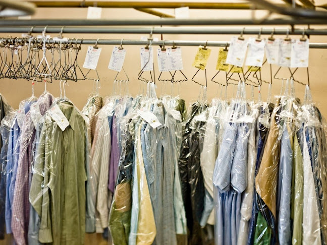 Colliers Wood Dry Cleaners - Laundry service