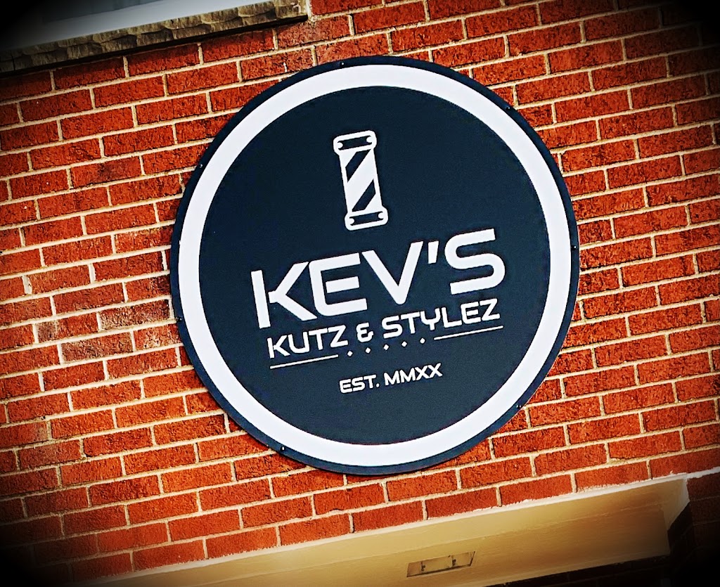 Kev's Kutz & Stylez 15068