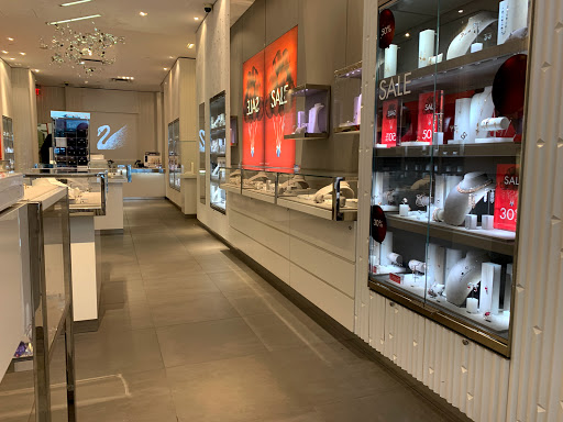 Jewelry Store «Swarovski», reviews and photos, 1421 Walnut St, Philadelphia, PA 19102, USA
