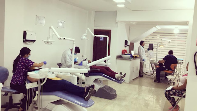 Opiniones de Dra. Gabriela Pinos S. Diseño de Sonrisa y Rehabilitación Oral en Loja en Loja - Dentista