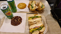 Sandwich au poulet du Restauration rapide Bagel Corner - Bagels - Donuts - Café à Paris - n°7